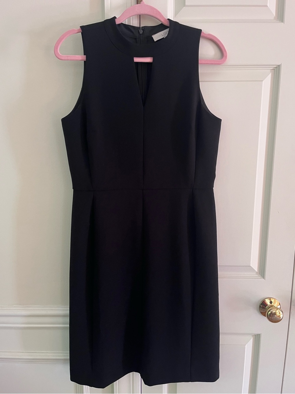 LOFT Sleeveless Black Keyhole Sheath Dress Size 8